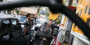 تمام پمپ‌بنزین‌ها فعال شدند