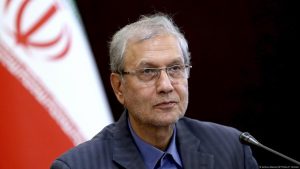 دستیار اجتماعی رئیس‌جمهور در بازدید از شرکت فولاد مبارکه: طرح‌های توسعه‌ای فولاد مبارکه با مدیریت و تیم فنی خوبشان در مسیر درستی قرار دارد / منحنی فولاد مبارکه رو به بالاست