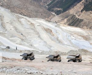 معادن سنگ آهن افغانستان؛ گنجی نهفته در دل کوه‌ها