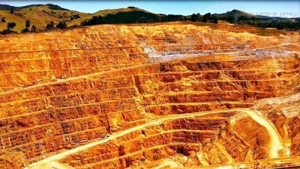 استاندار آذربایجان شرقی: همچنان پیگیر استقلال مس سونگون هستیم / در مورد شرکت مس مداخله‌ها و اعمال نفوذهایی شده است