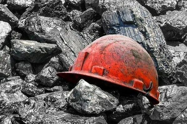 ۳ نفر در معدن دیزین‌کلای لاویج جان باختند