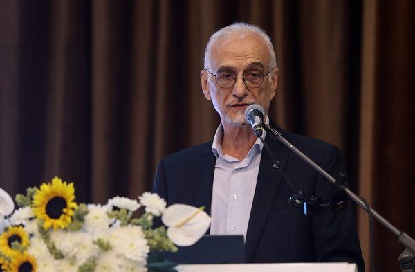 رئیس انجمن آهن و فولاد: حفظ جایگاه فولاد در گروی نوآوری و گذار به فولاد سبز است