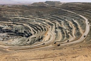 اجرای برنامه اکتشاف ذخایر معدنی تا عمق ۱۰۰۰ متری با ژئوفیزیک هوایی